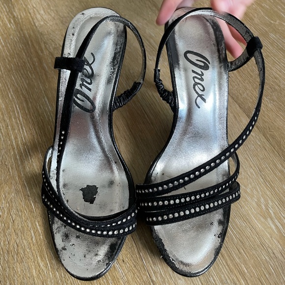 Women heels - Picture 1 of 4